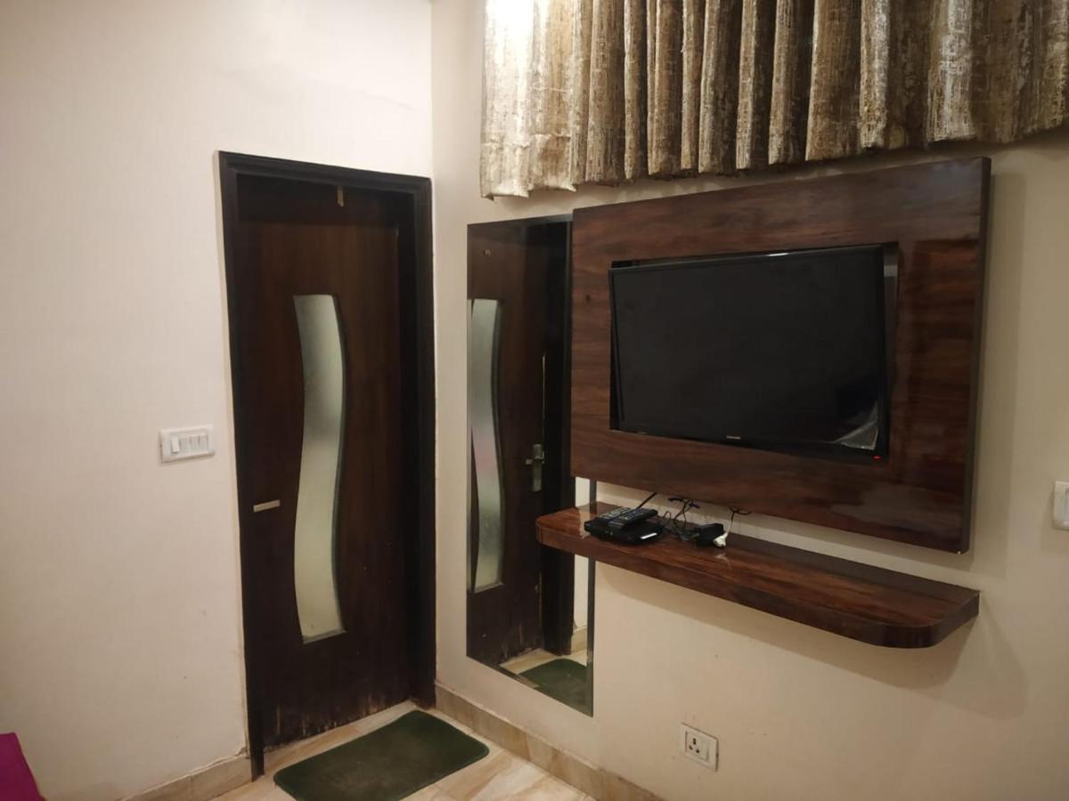 Adb Rooms Hotel Indo Continental نيودلهي المظهر الخارجي الصورة